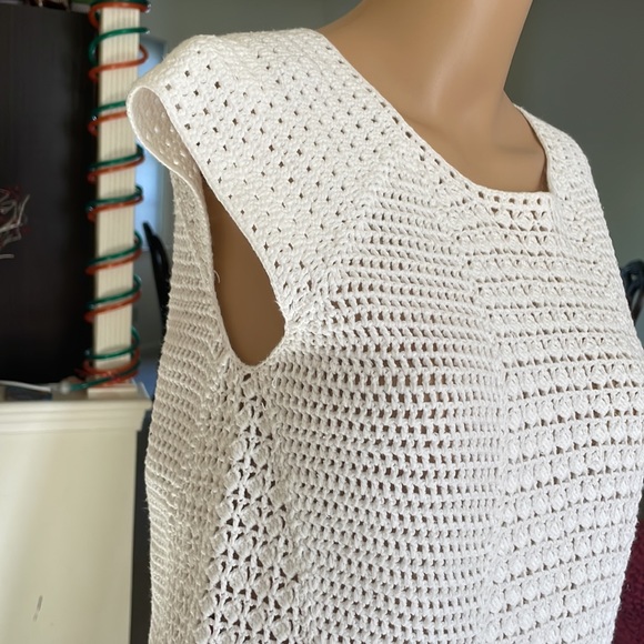 J. McLaughlin Women’s White Top Size Medium - Picture 5 of 5